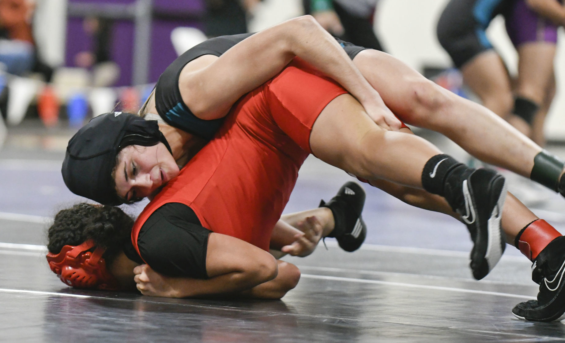 010820 Girls wrestling 02.jpg